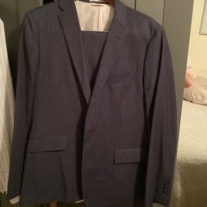 Brooks Brothers Red Fleece Wool Navy Pinstripe Suit 42R Jacket & 34/32 Trousers